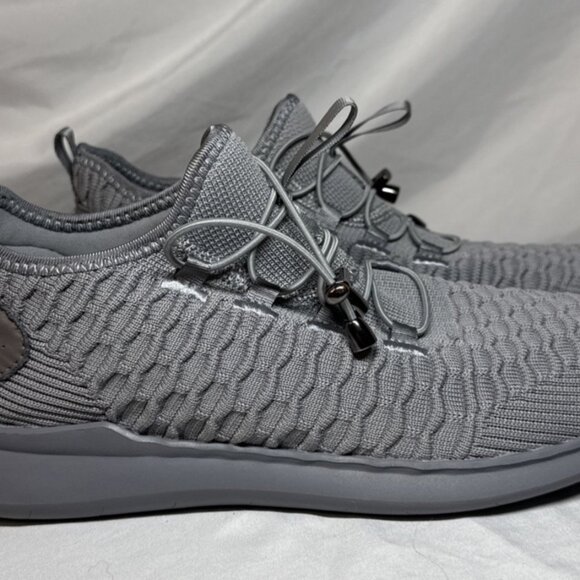 Propet TravelBound Slip On Sneaker Women's Size 8.5 Light Grey Mesh Travel Shoes - Picture 1 of 10